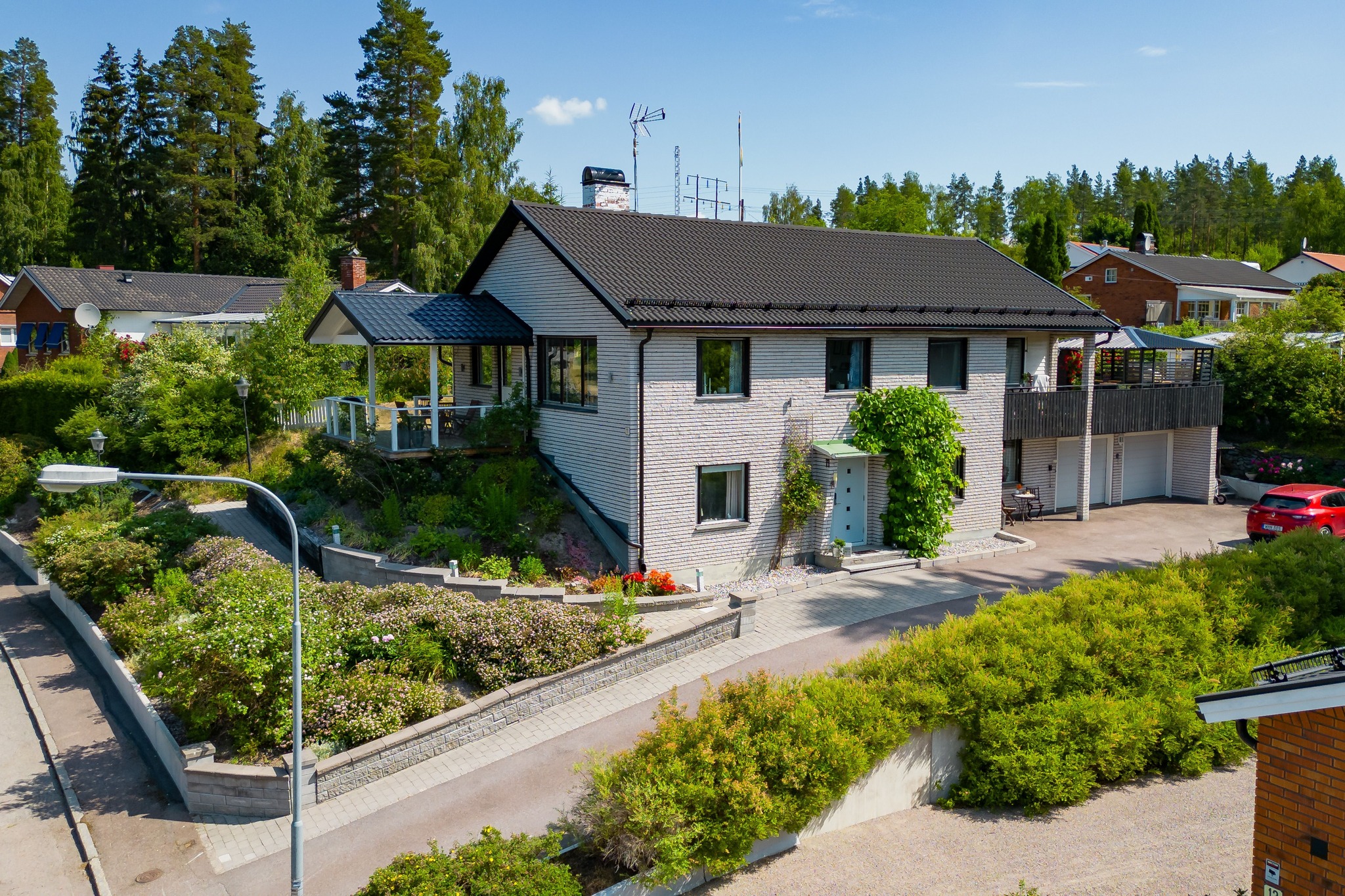 KOMMANDE FÖRSÄLJNING!!🤩🤩🏠
Stort hus i Övre Norslund med 6 sovrum och dubbelgarage 🤩🤩