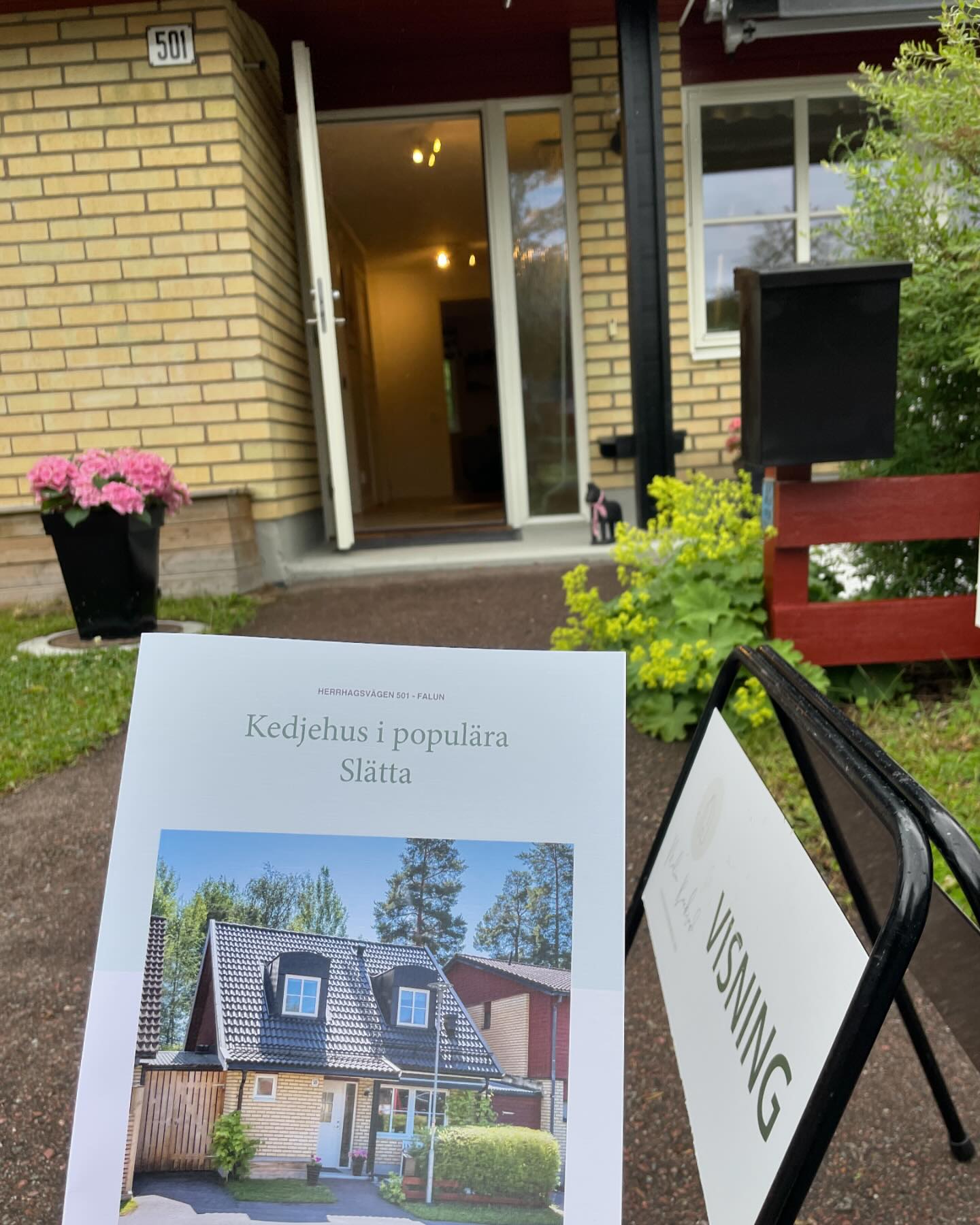 Välkommen på visning i Slätta!!!!
Så kul att få visa upp detta fina kedjehus!!